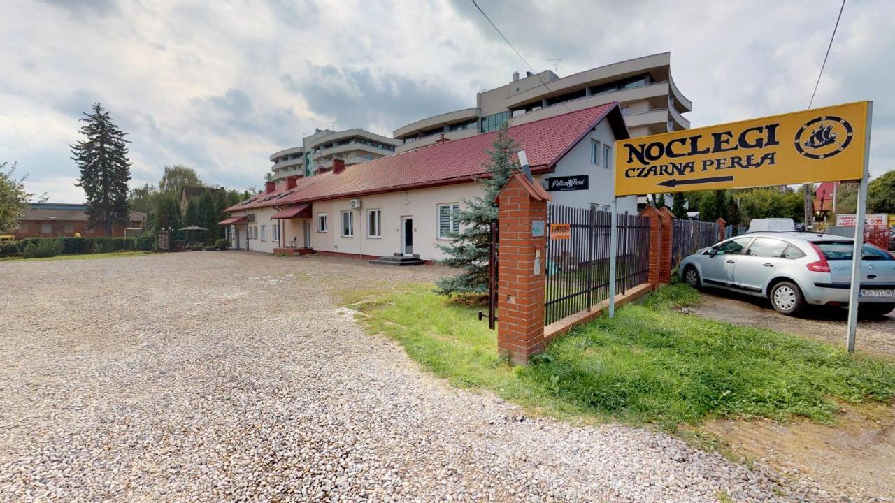 Noclegi Czarna Perla Kraków Exteriör bild